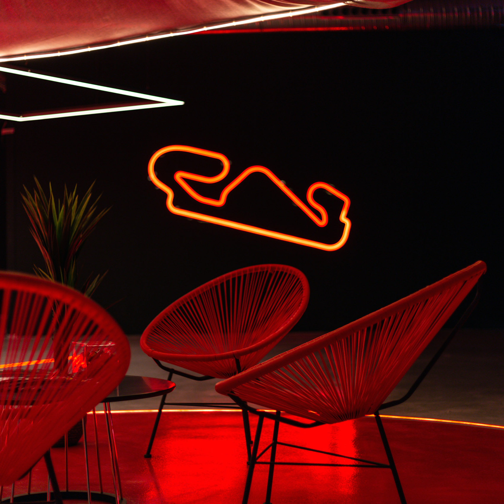 Stradale Pure Sport 汽车展厅丨Paralelo Estudio-12