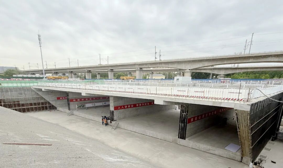 建证“国门新城”！打通涉铁“咽喉区”，破解城市发展“阻点”-0