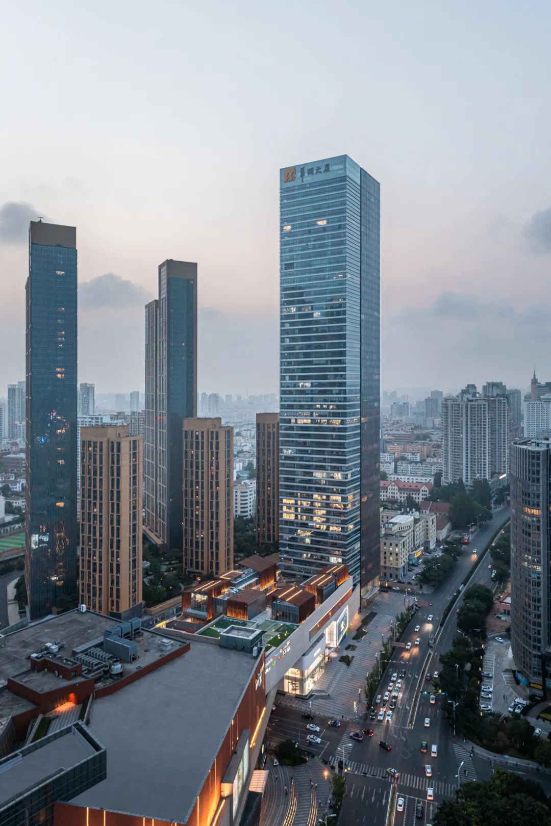 青岛华润中心(地块三)华润大厦及裙房项目丨中国青岛丨腾远设计-1
