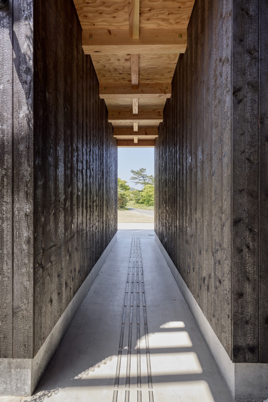 Kugami Terrace Sunset Cafe and Small Gallery / REPLUS Co.,Ltd-29