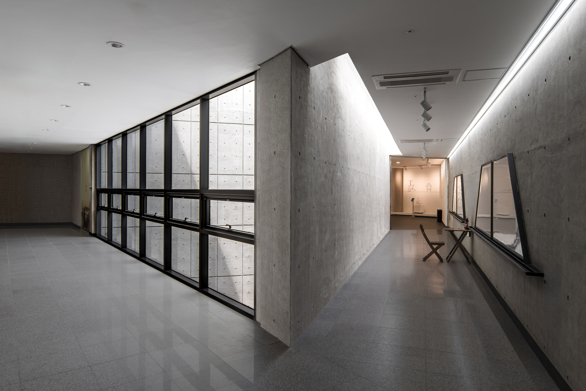 Modern History of Christianity Museum / Kode Architects-20