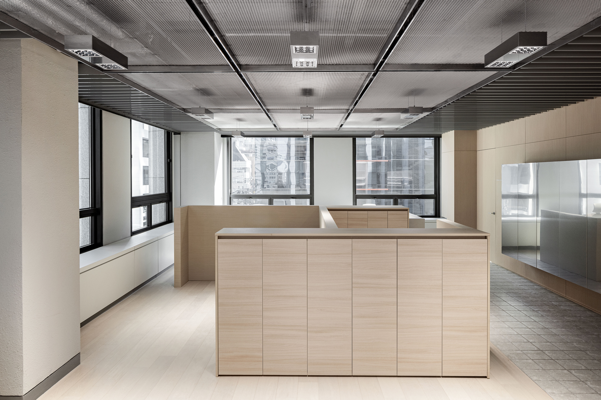 小办公室丨韩国丨RVMN-34