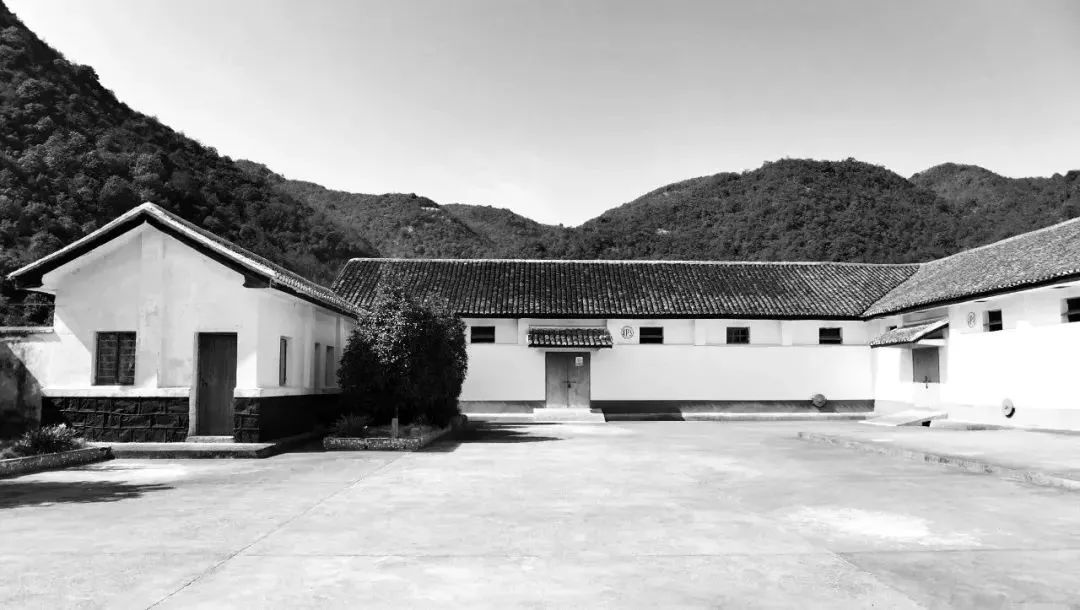 8个经典老建筑改造:老厂房、祖宅、乡村小学、空心村...
-33