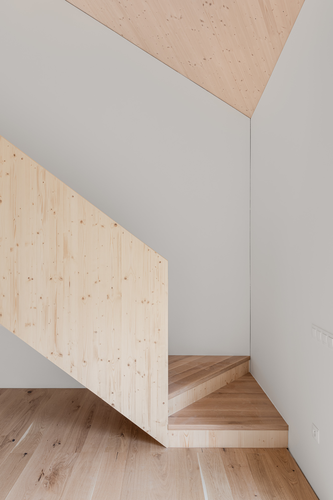 Tančiareň,Bratislava（布拉迪斯拉发舞蹈室）丨斯洛伐克布拉迪斯拉发-57