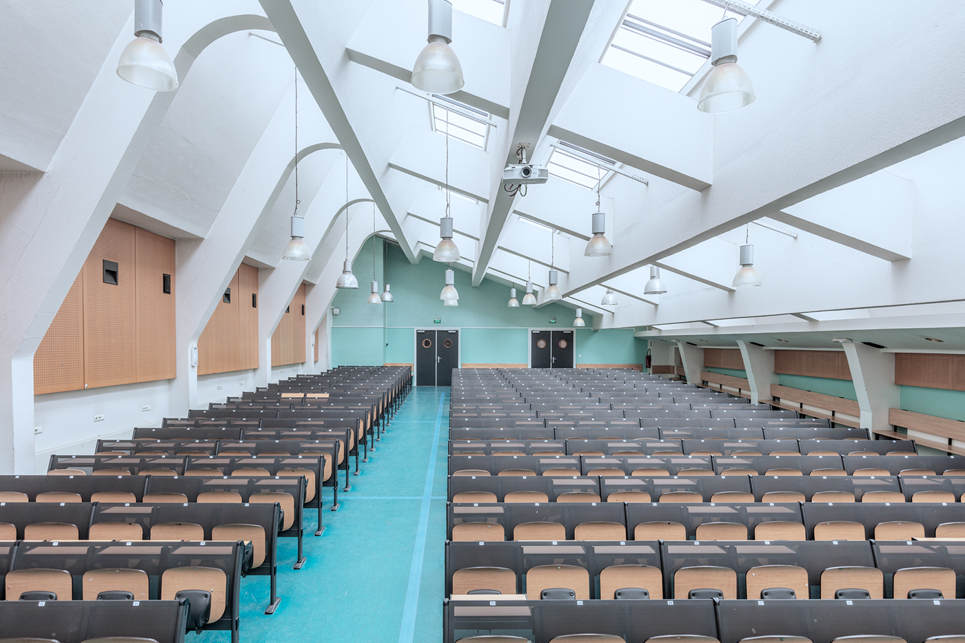 寂静的索邦大礼堂-7