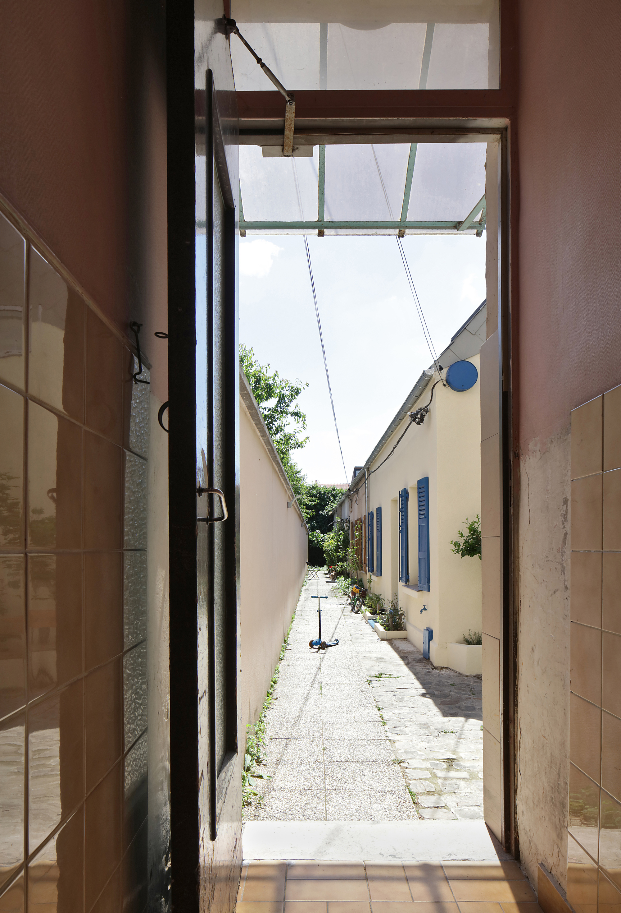 Elevation of a Family House in Bagnolet / 127af-34