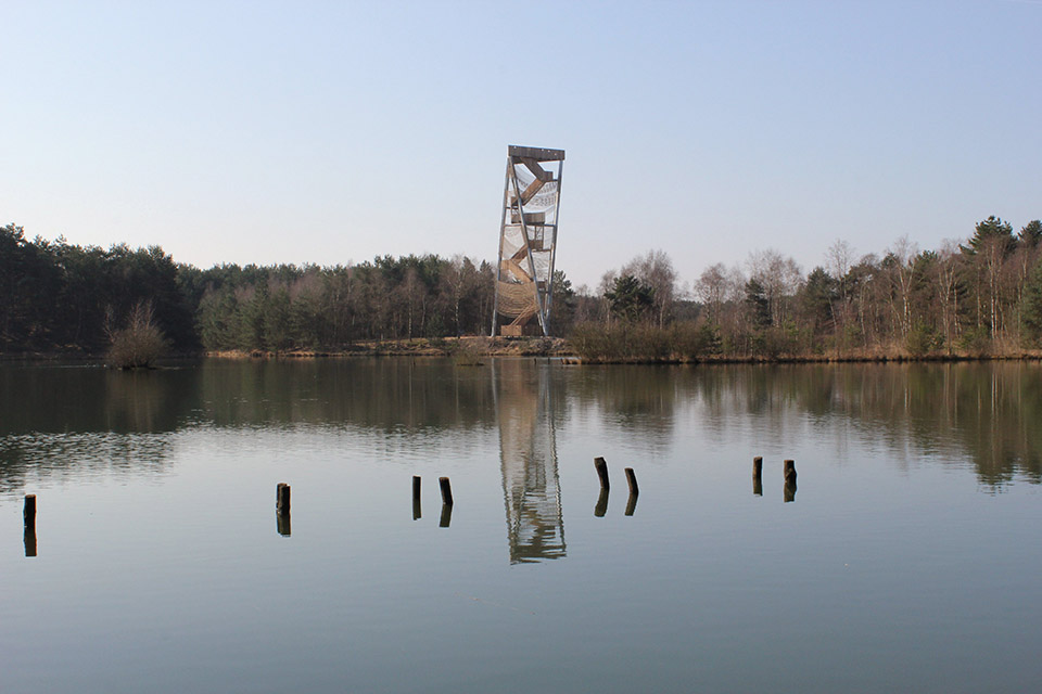 洛默尔观景塔——三角形钢架结构与沙丘波纹的完美结合-24