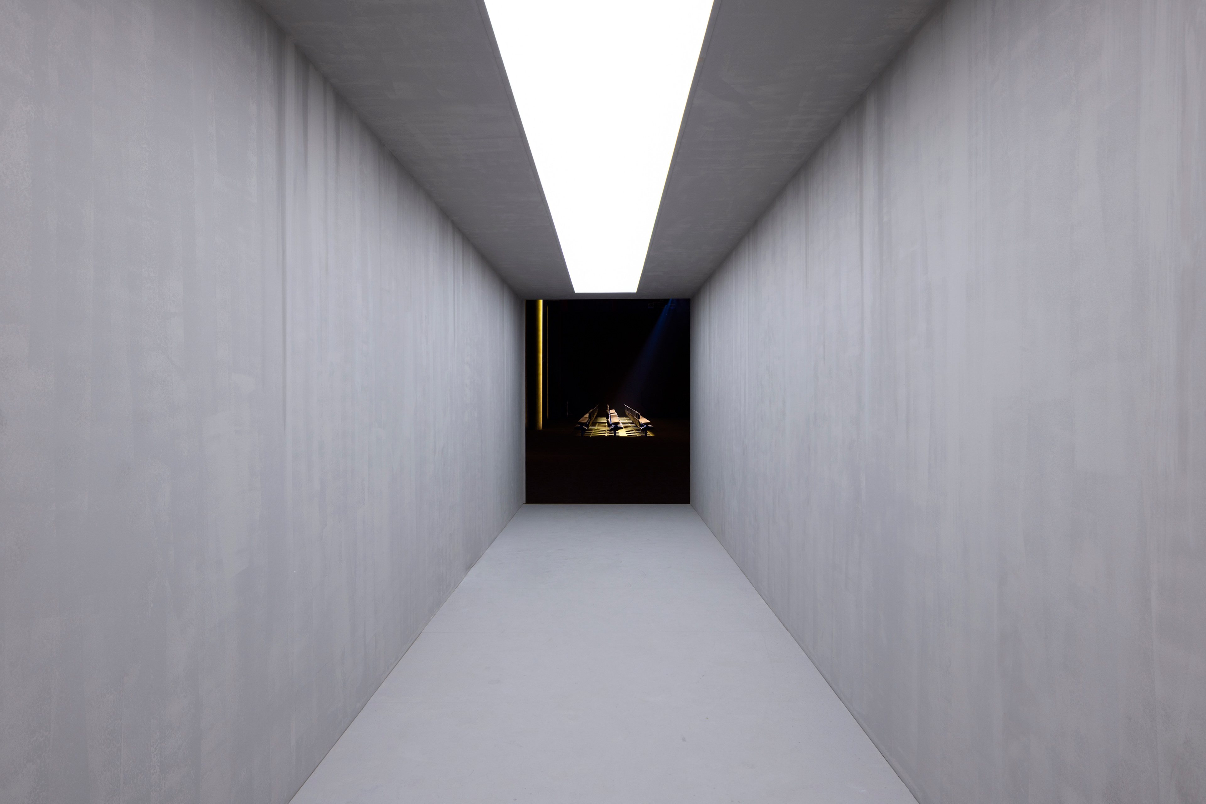 "Prada AW2022 男装秀 | 数字化与实体的完美融合"-6