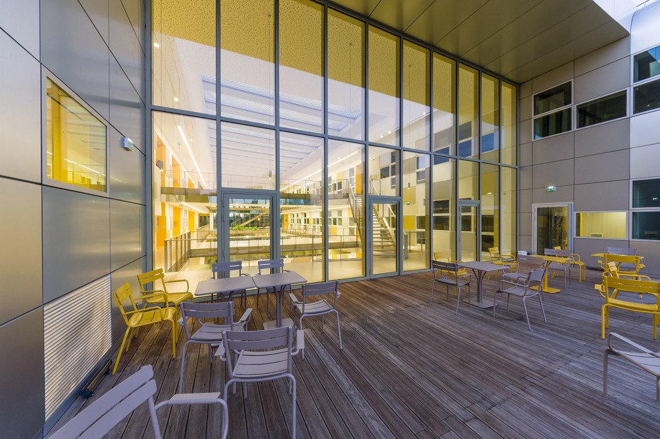 普瓦提埃大学中心医院行政中心 · 现代简约设计-17