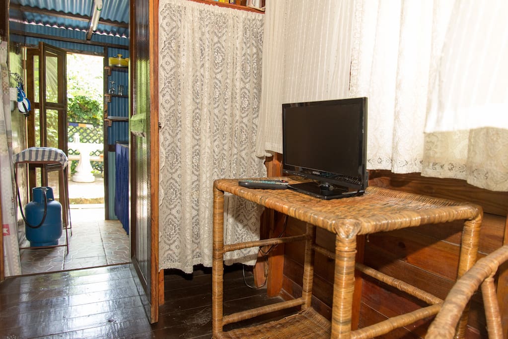 小型柚木房屋-17