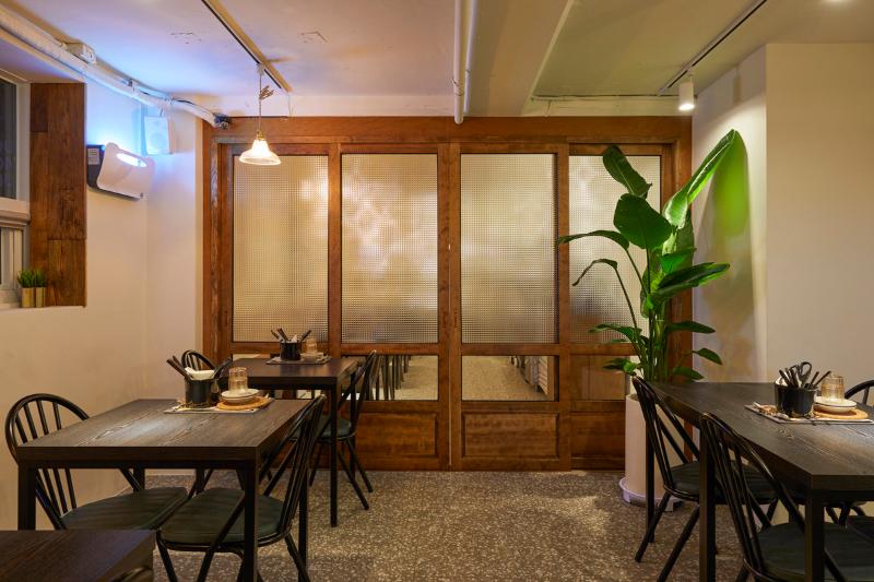 简约时尚的 23 平米餐厅设计-10