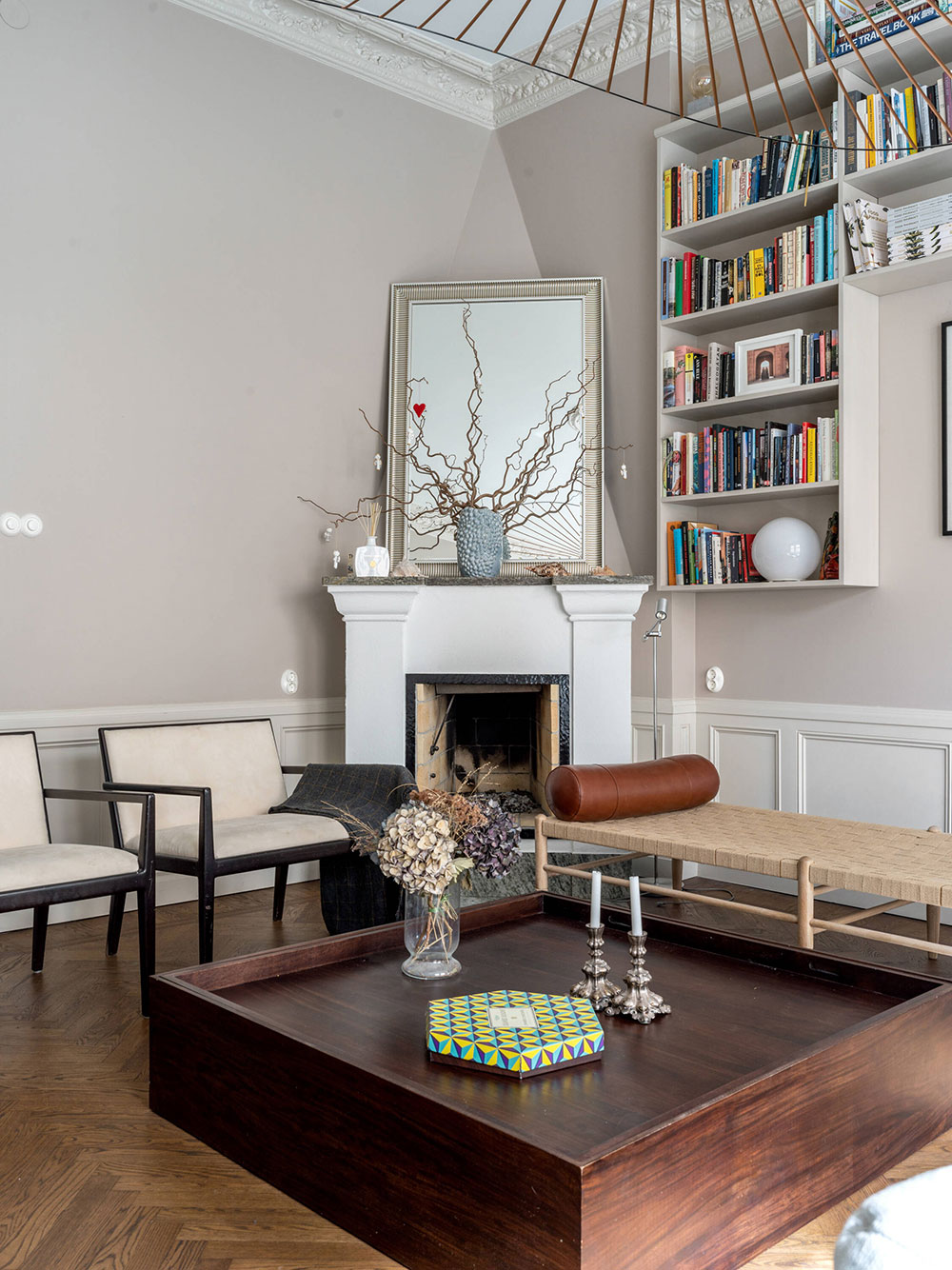 斯德哥尔摩公寓优雅图书馆设计-4