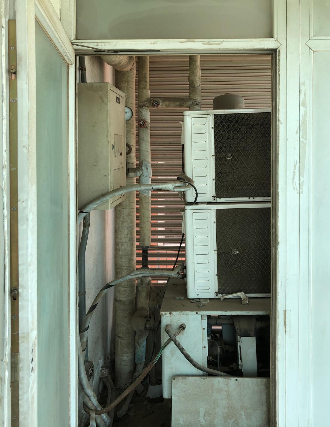 86平一室一厅爆改暗黑炫酷暖居-5