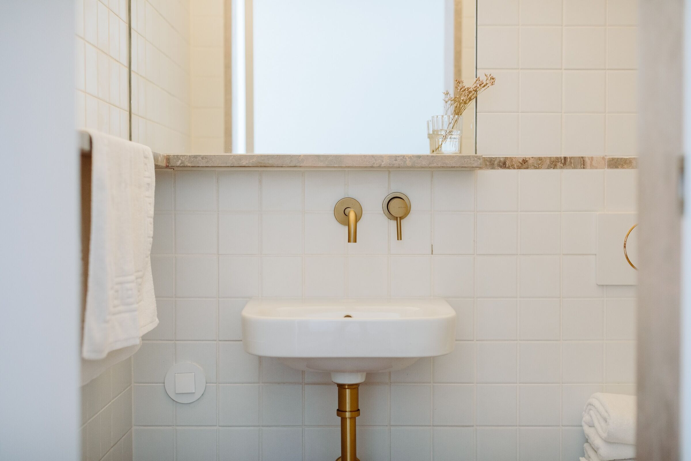 Faro 的“现代主义”酒店丨葡萄牙法鲁丨PAr-38