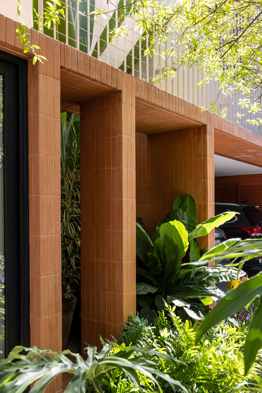 巴西圣保罗金属网格连接两座住宅设计丨TODOS Arquitetura-26