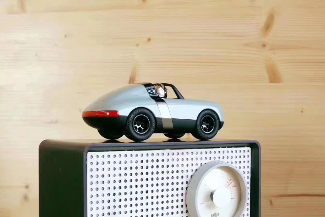 英伦复古玩具车品牌 Playforever | 超越玩具的美学设计-11