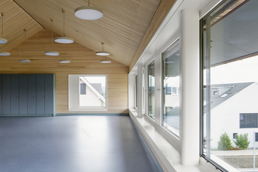 瑞士 Zihlschlacht 幼儿园 · 螺旋木构魅力-27