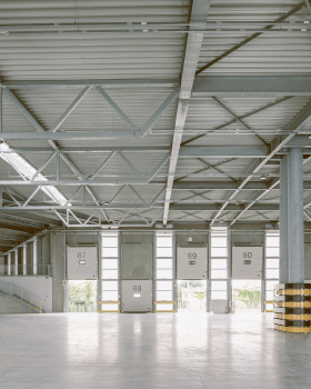 D·B·集团物流机库丨意大利丨Studio Bressan + Studio Botter