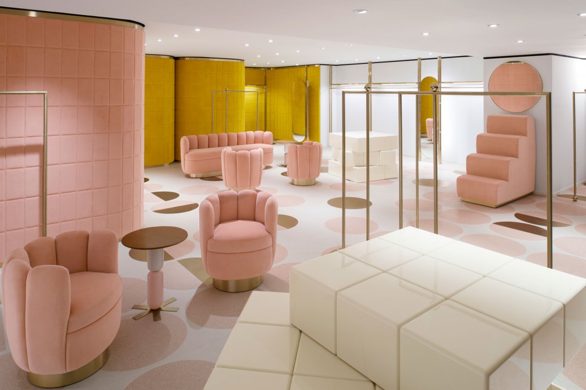 香港华伦天奴旗舰店-10