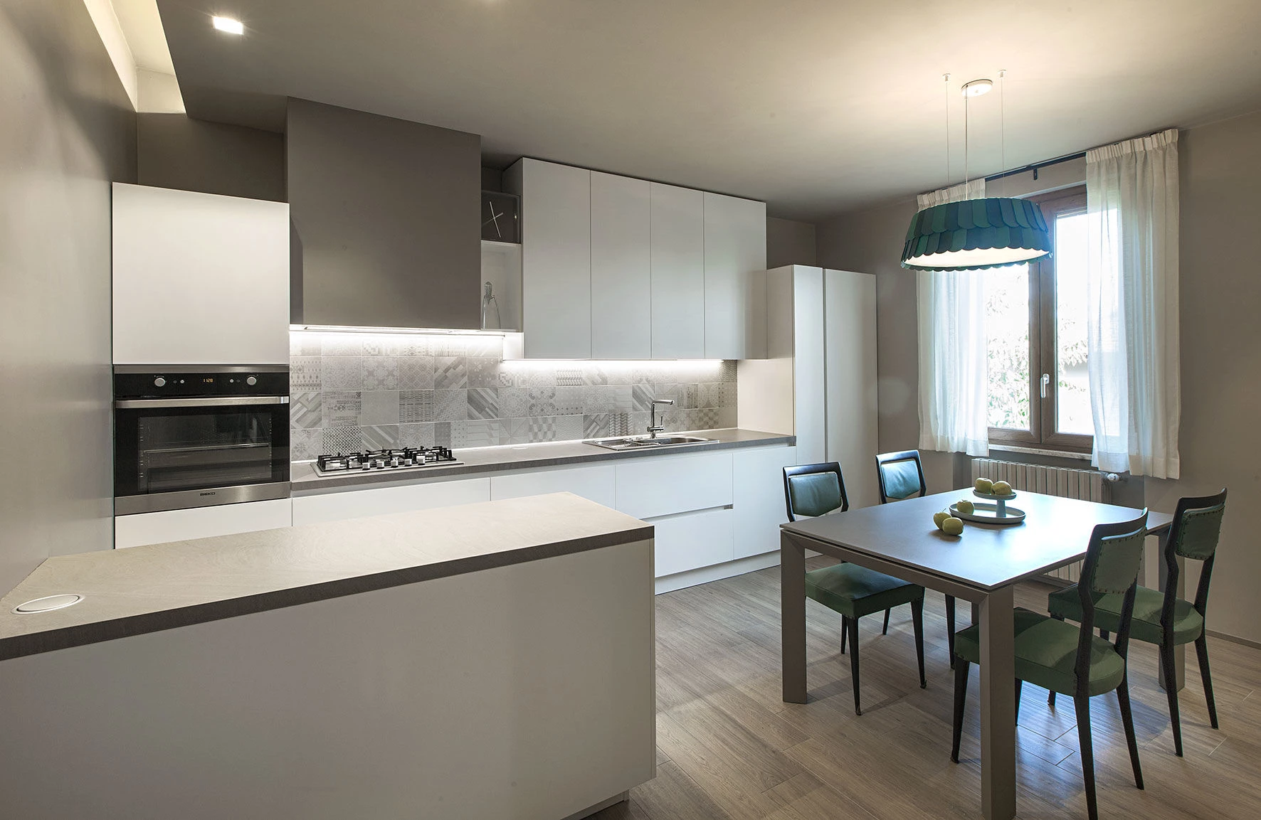 意式风情绿点别墅生活-17