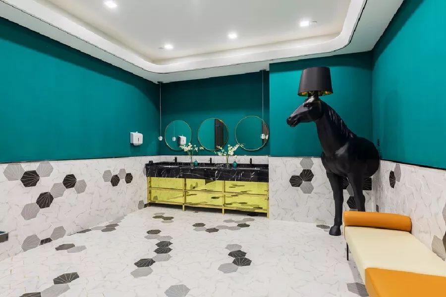 广州德家分公司星光映景办公室 | 现代办公空间新典范-37