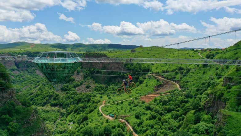 格鲁吉亚钻石玻璃桥-18