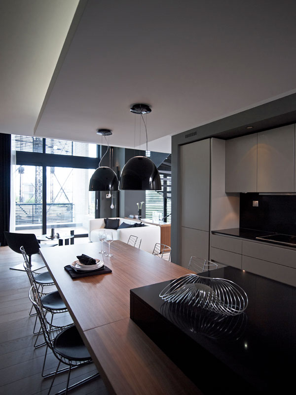 灰色城市阁楼公寓丨希腊雅典丨Theano Potamianou  Ravazoula-10