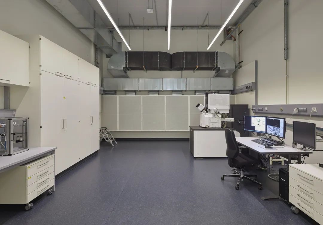 波鸿鲁尔大学ZGH研究中心丨德国波鸿丨盖博建筑设计-53