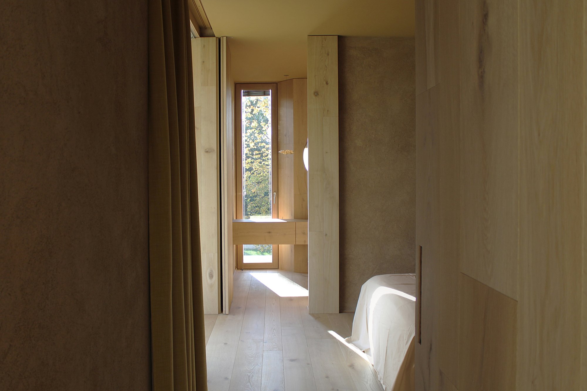 带有一个大门廊的房子丨意大利-24