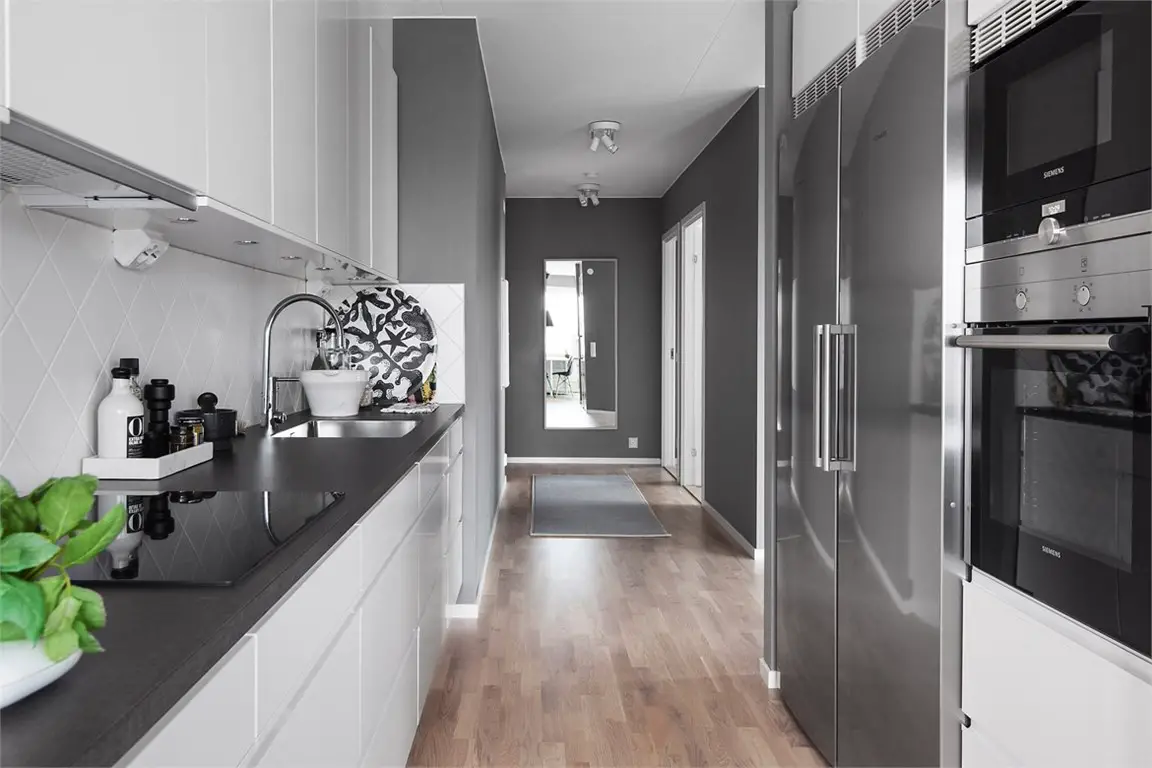 城市雪景中的温馨冬日-9