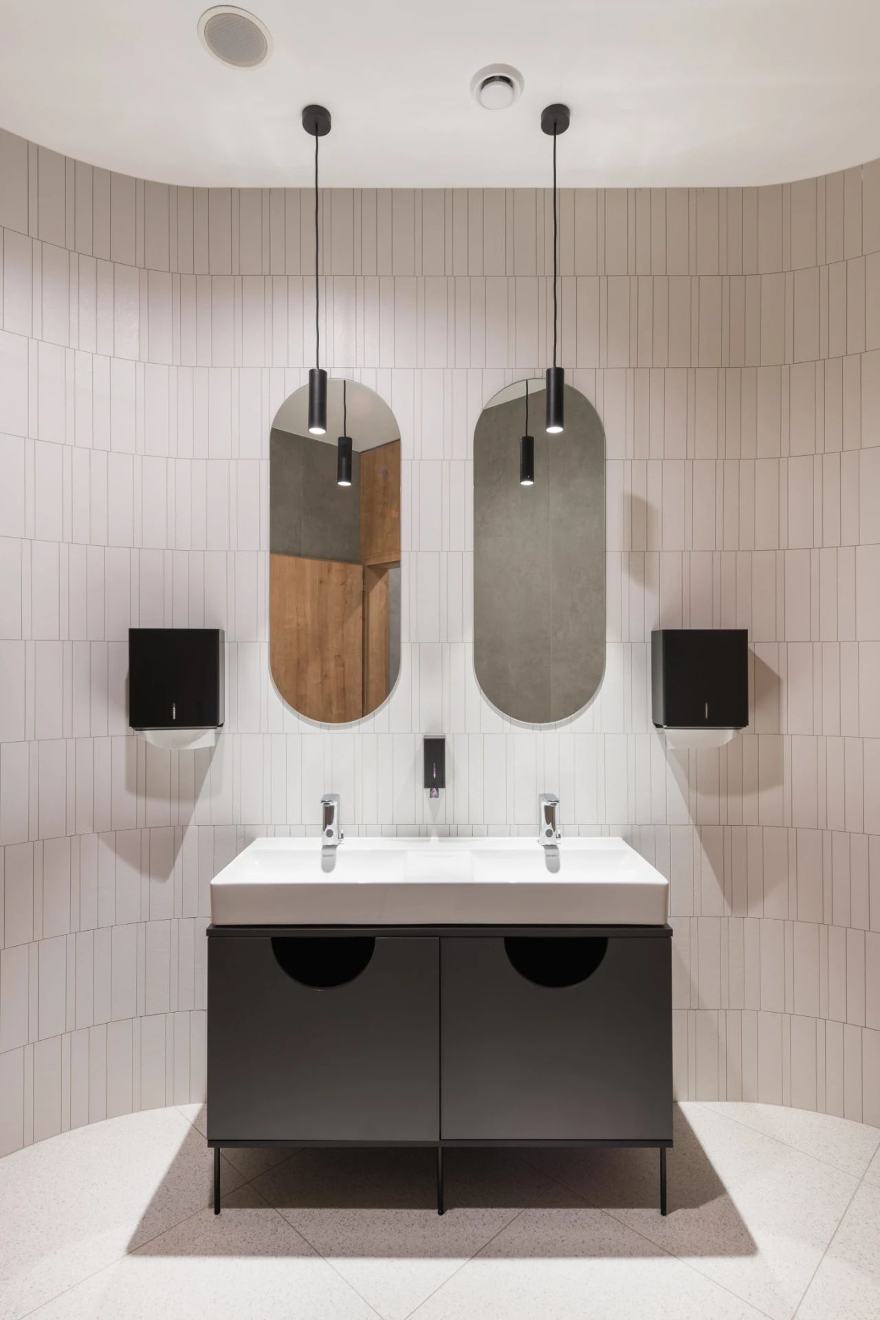 Tatra banka 入口大厅改造丨斯洛伐克布拉迪斯拉发丨AT26 architects-40