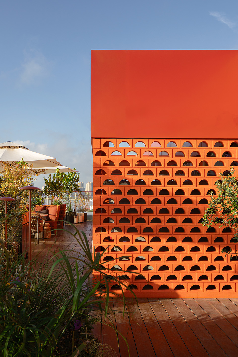 布朗石空中花园餐厅，上海 / 菊设空间设计-13