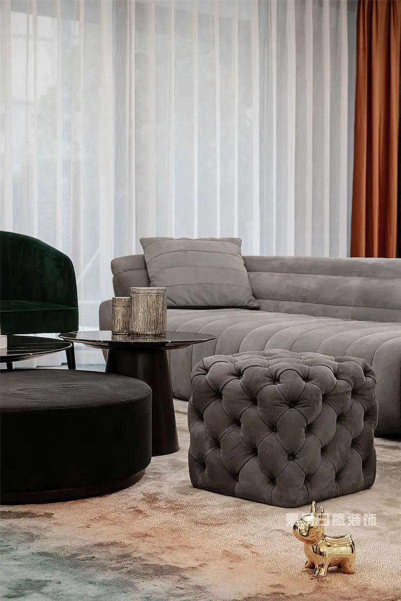 500㎡美式风实拍，瞳孔里开出烟灰色的花朵-13