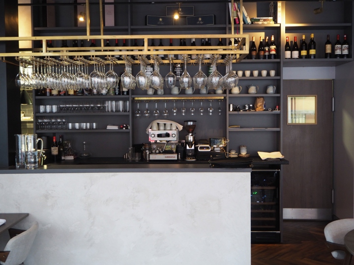 英国伯明翰 Folium 餐厅 | 简约自然，突显美食-15