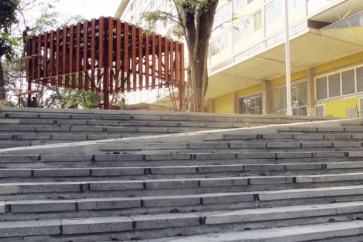 城市便利设施 · 玻利瓦尔大道的社区活力中心-23