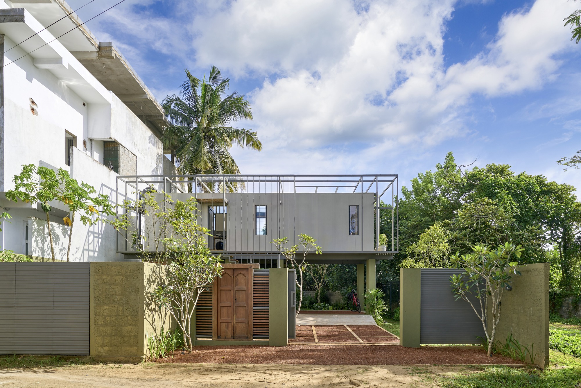 The Studio House / KWCA - Kosala Weerasekara Chartered Architects-24