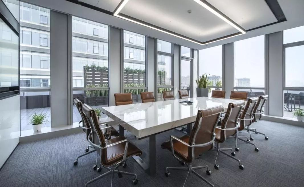 顶级办公总部设计，人文关怀与科技未来感的完美融合-10