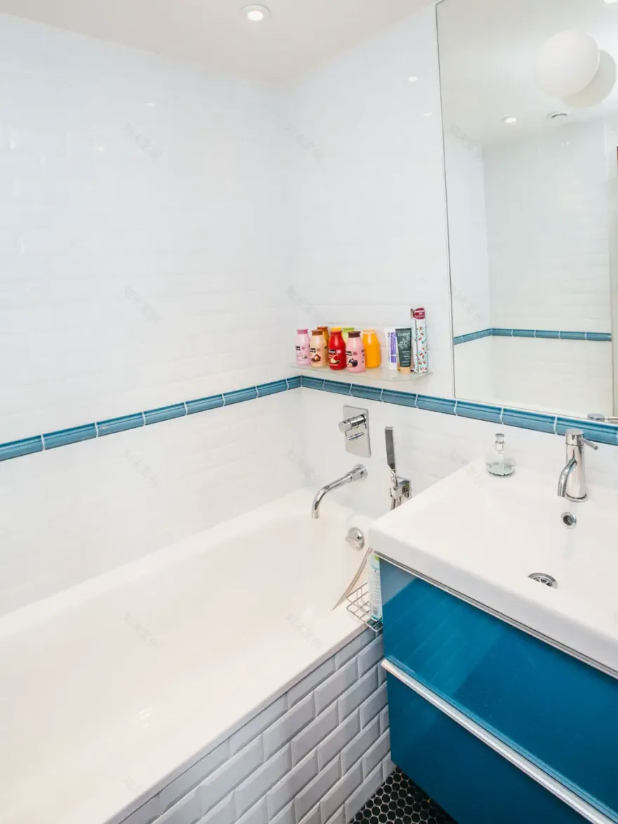 巴黎现代 Loft 风格住宅,开放式庭院打造生活新体验-16