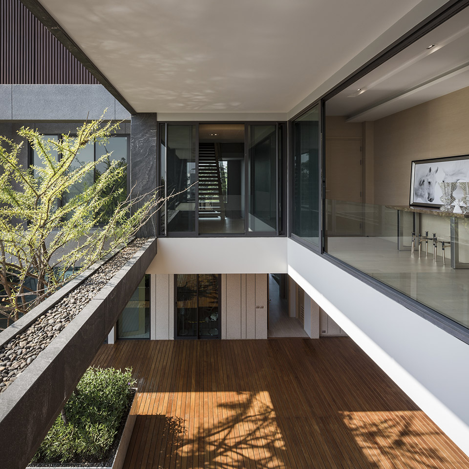 曼谷ReGEN住宅  / EKAR-60