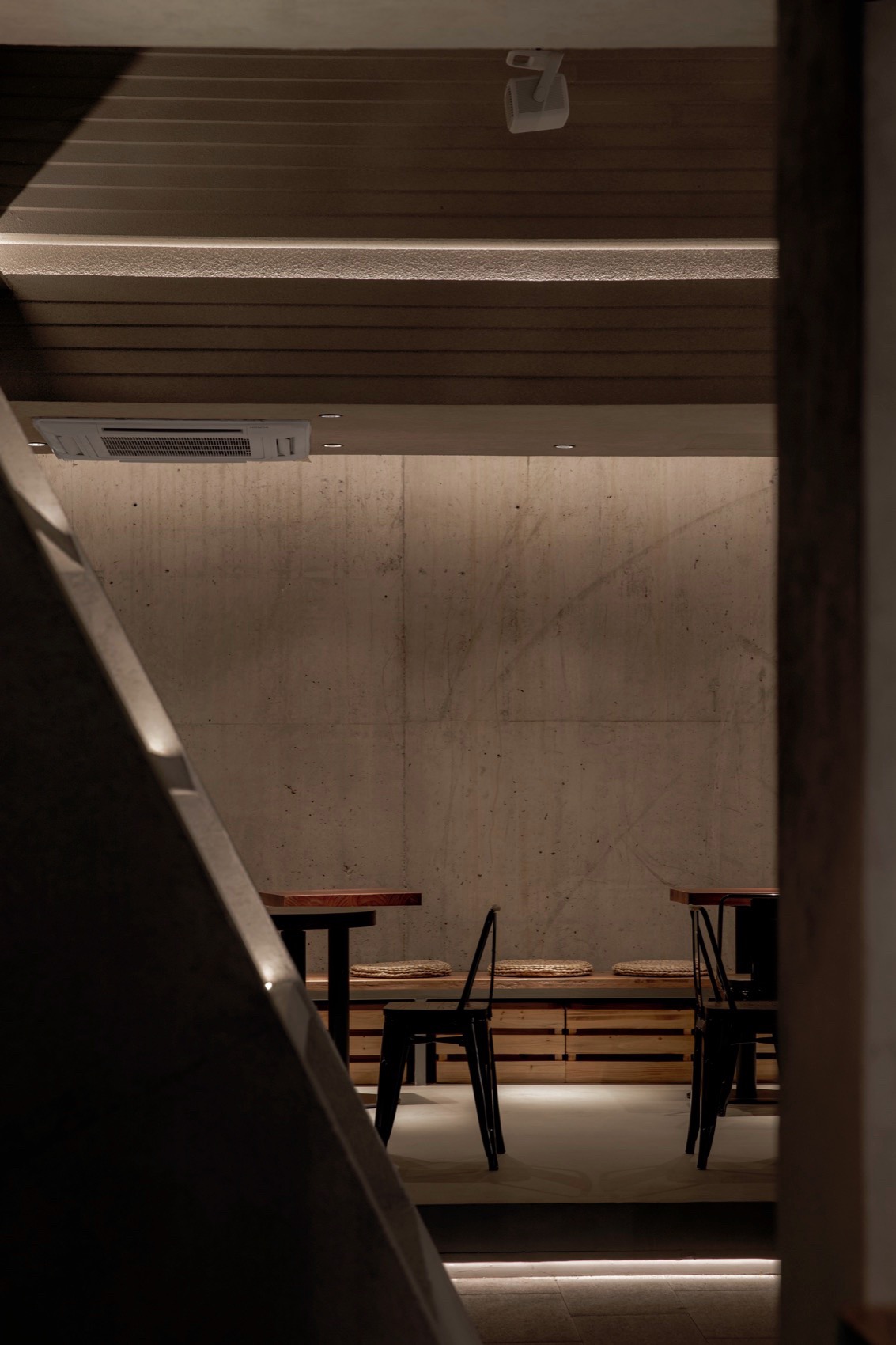 跳海酒馆大钟寺店,北京 / 不山建筑-44