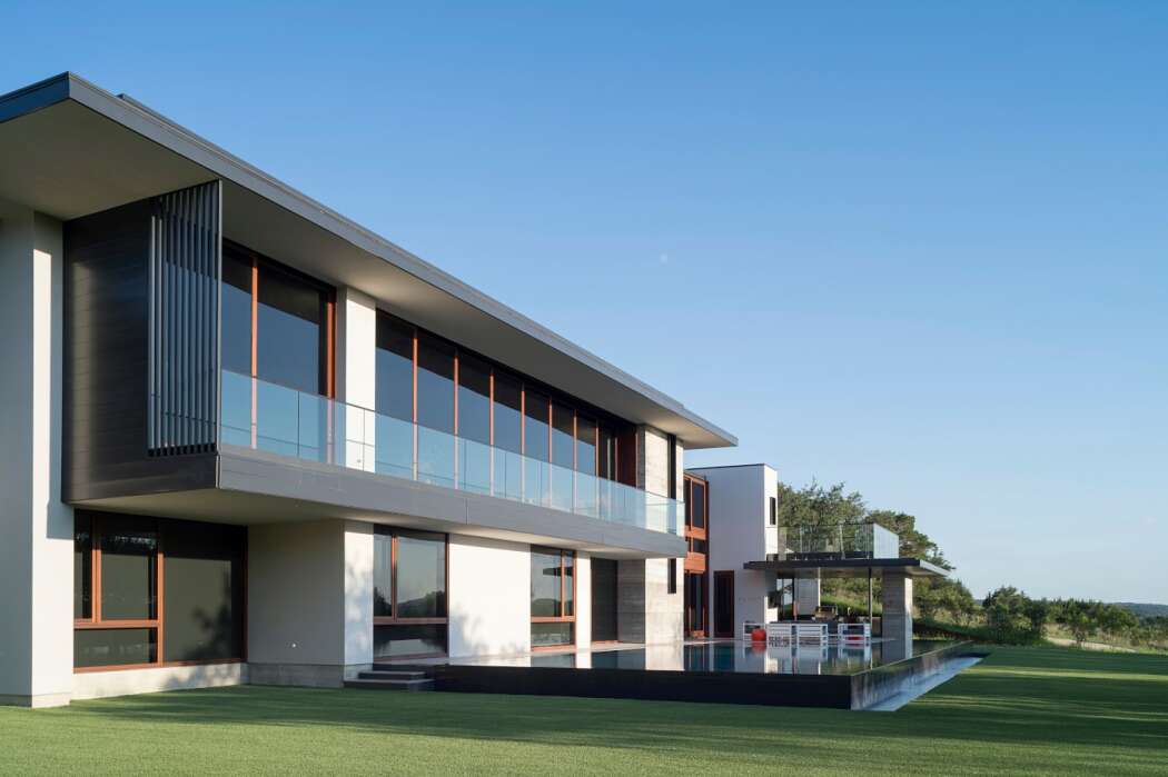 美国德州奥斯汀宽敞的两层住宅设计-2