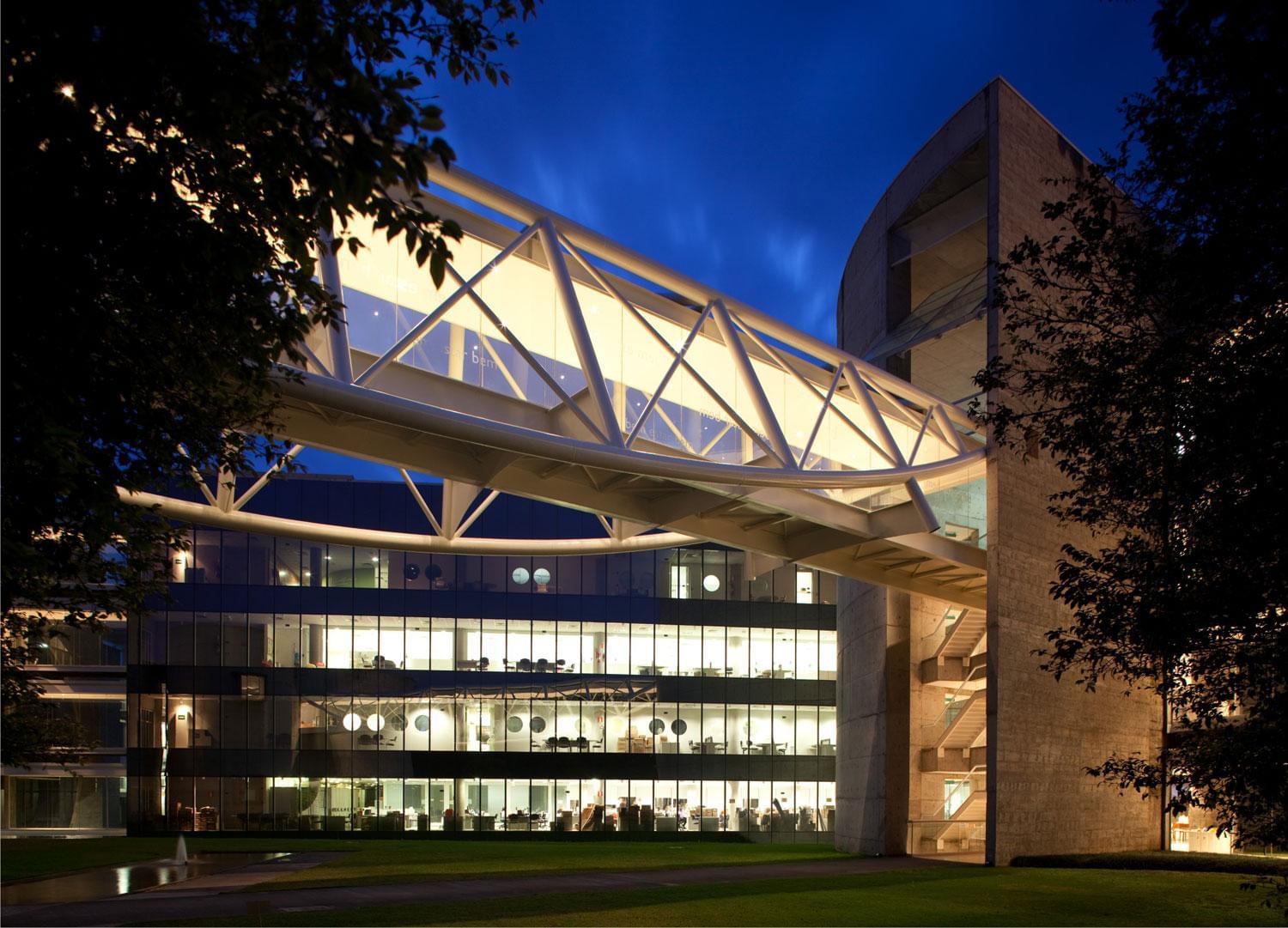 巴西 Novo Espaço Natura 工业区 | 绿色环保的现代建筑群-6