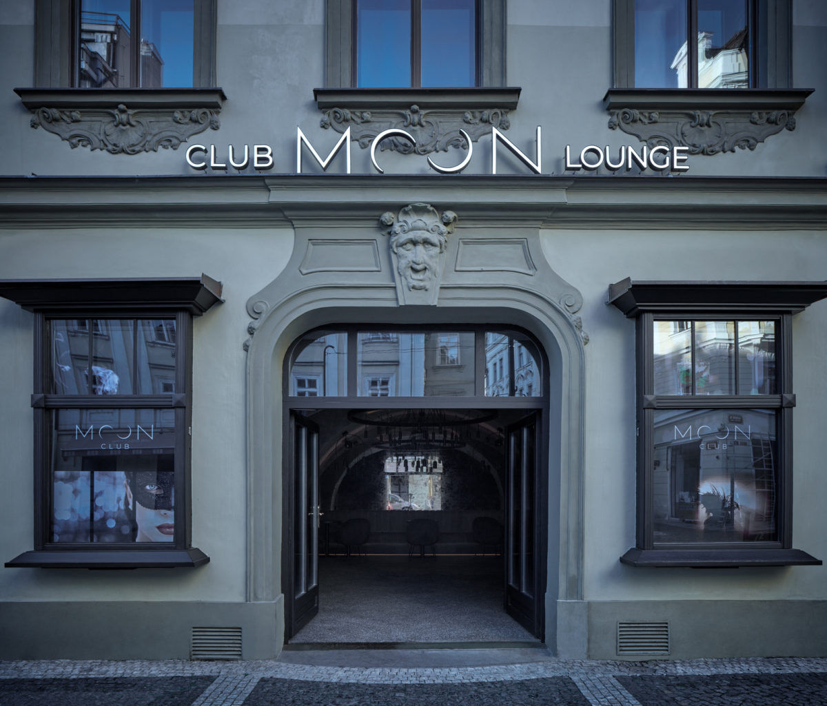 Moon Club & Lounge-10