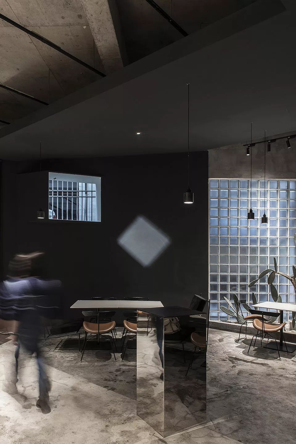 城市夹缝中的变奏 | 贵州彡口空间-27