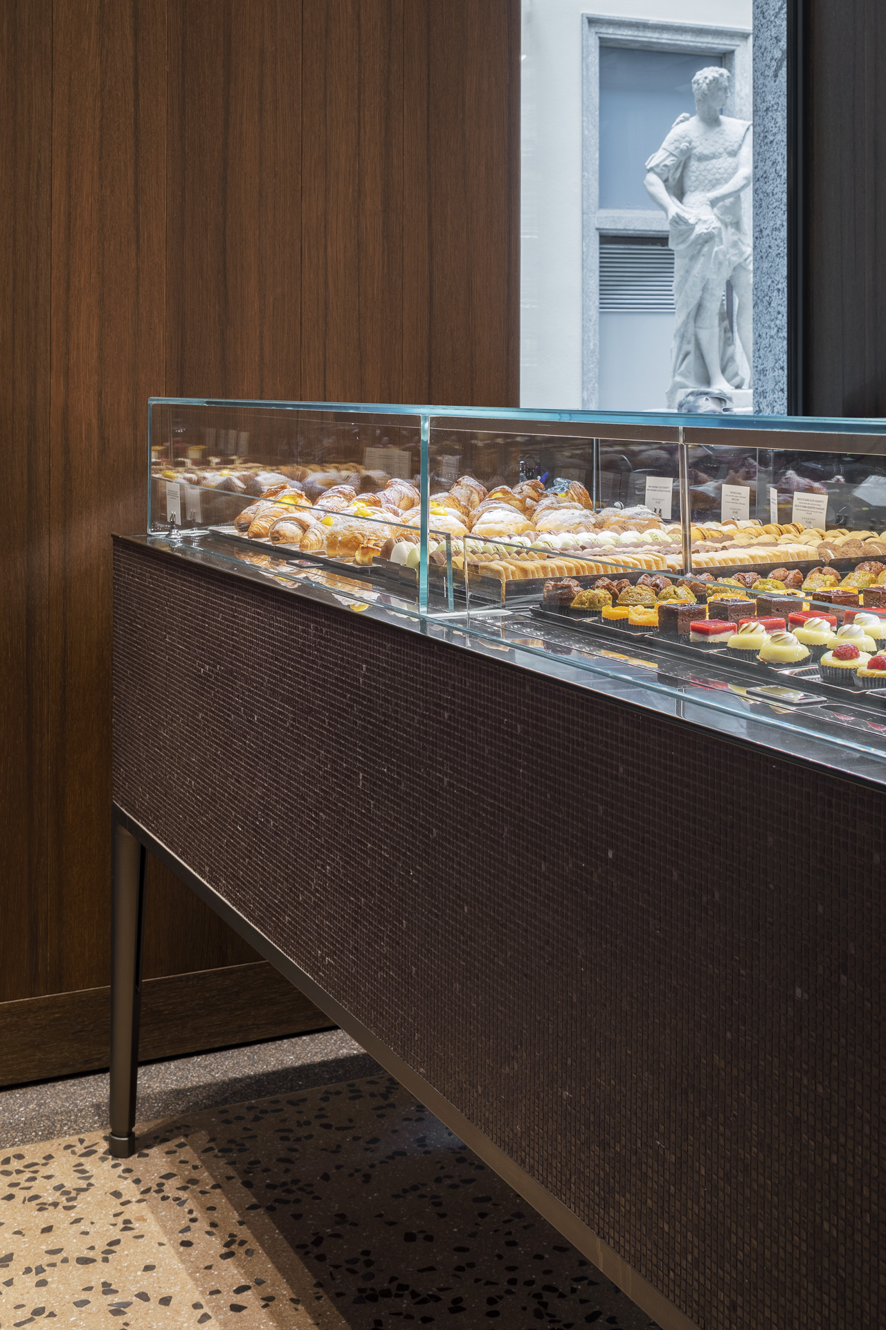 illy Monte Napoleone - ACPV ARCHITECTS-9