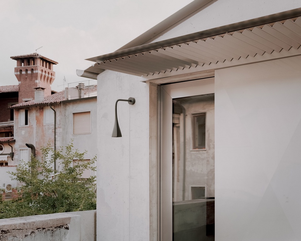 意大利“门槛与宝藏”艺术空间,探索边界与珍宝的完美融合-20