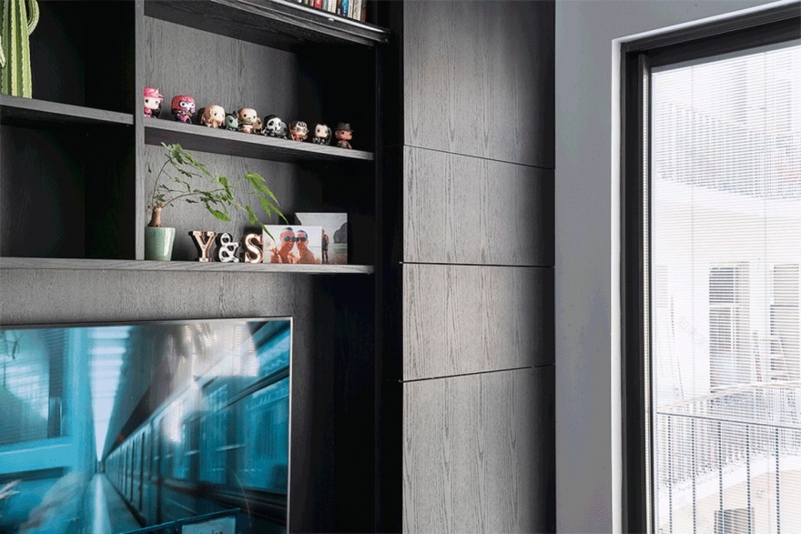 特拉维夫 44 平米公寓,深色设计诠释小空间魅力-81