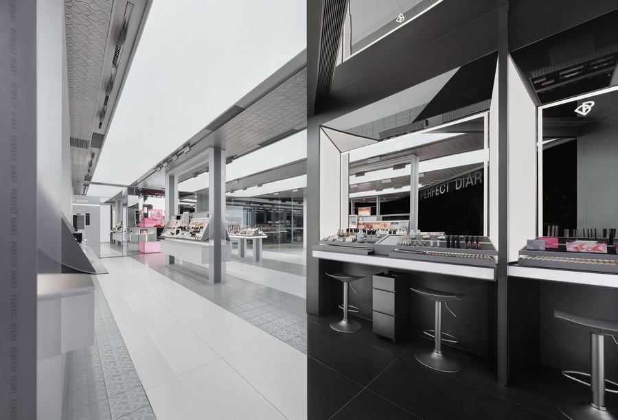 完美日记杭州湖滨in88旗舰店，店铺延续了品牌的不受限制的美 - 米尚丽零售设计网 MISUNLY- 美好品牌店铺空间发现者-4