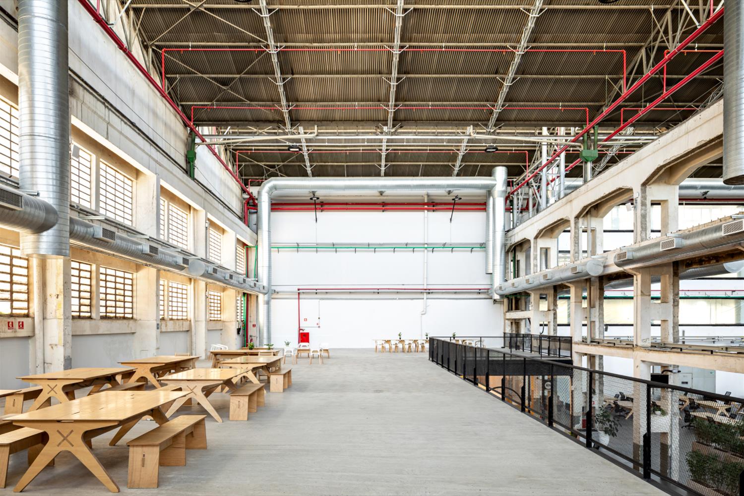 巴西 State Coworking · 灵活办公空间的设计典范-7