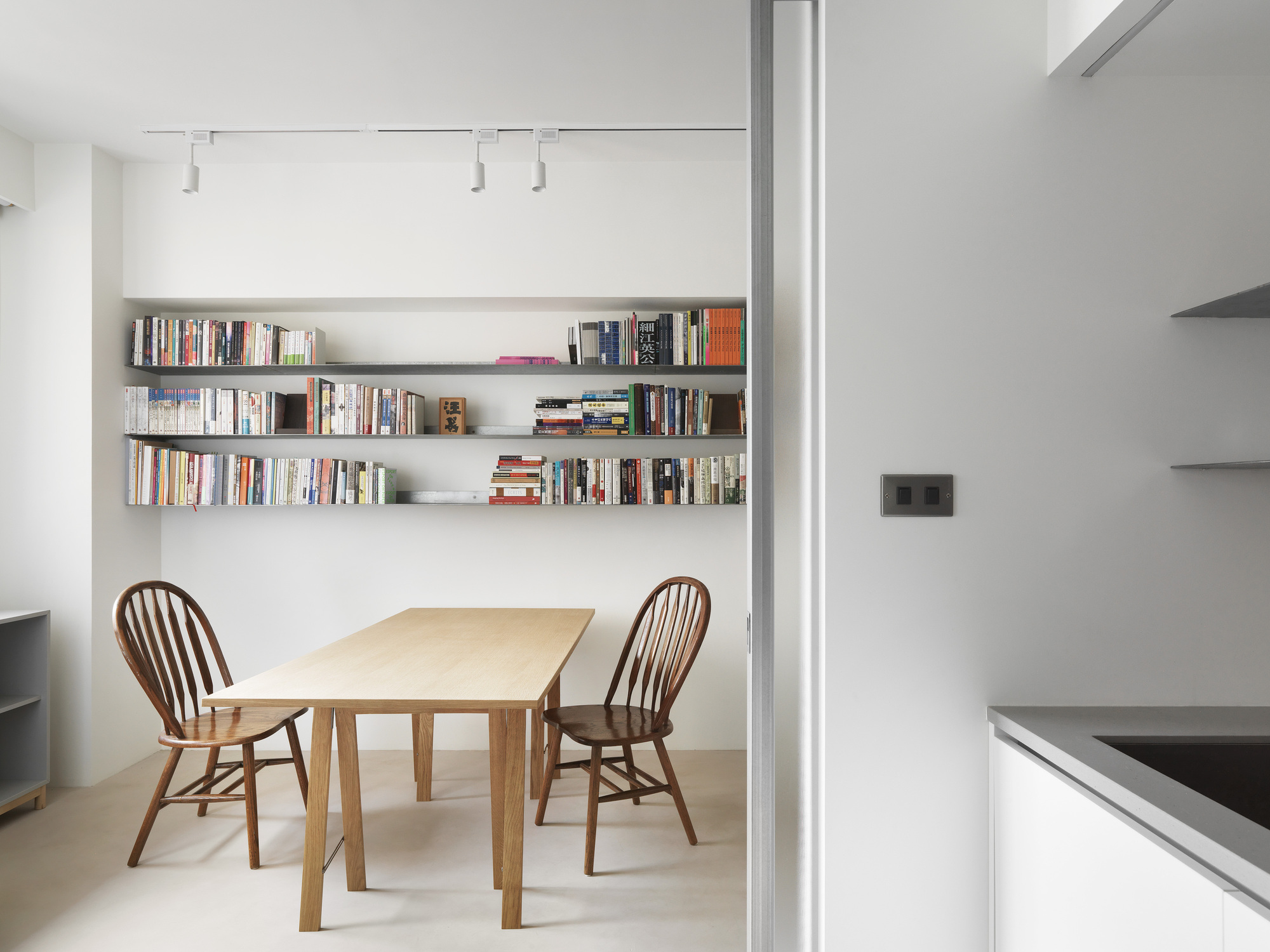 Wang Residence / 2BOOKS DESIGN-13